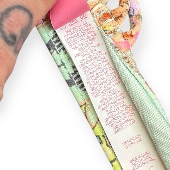 Victoria’s Secret Women’s Black Archives Beach Macrame Halter Push-Up Bikini Top - Picture 8 of 10